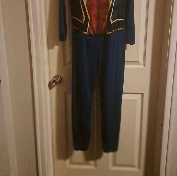 Avengers Spider-man Halloween outfit large - Picture 3 of 5
